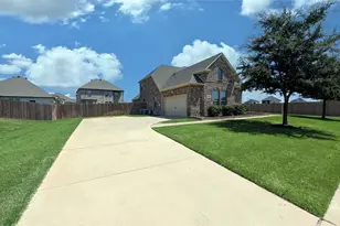 5205 Shelter Point Ct, Mansfield, TX 76063 - Photo 2
