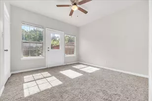 1523 Cozy Dr, Fort Worth, TX 76120 - Photo 14