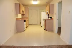 1424 Walters Dr, Granbury, TX 76048 - Photo 4