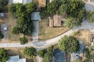 259 Dock St, Bridgeport, TX 76426 - Photo 10