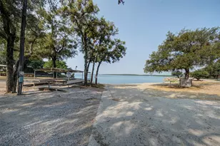 259 Dock St, Bridgeport, TX 76426 - Photo 4