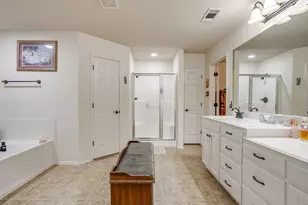 725 Snapper Dr, Burleson, TX 76028 - Photo 32