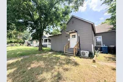 1324 W Morton Street, Denison, TX 75020 - Photo 2