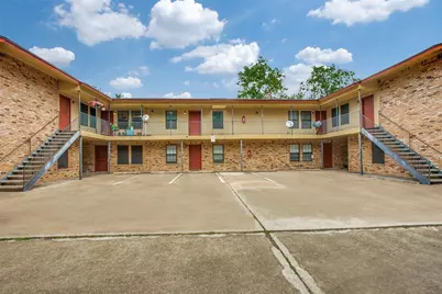 1108 N Elm Street #6, Denton, TX 76201 - Photo 2