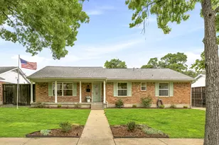 10419 Royalwood Dr, Dallas, TX 75238 - Photo 1