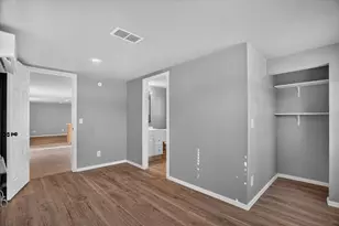 3205 Oak Hill Dr, Granbury, TX 76048 - Photo 14