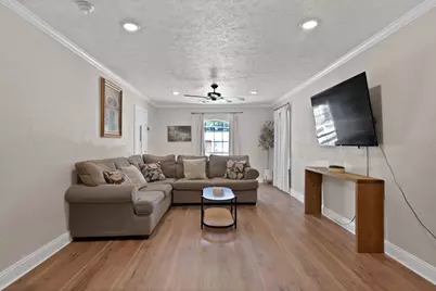 1102 Ash Street, Irving, TX 75060 - Photo 8