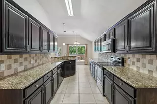 8624 Corral Cir, Fort Worth, TX 76244 - Photo 6