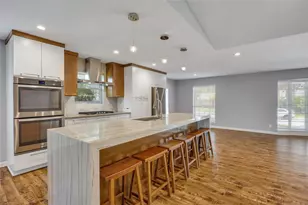 9322 Hunters Creek Dr, Dallas, TX 75243 - Photo 10