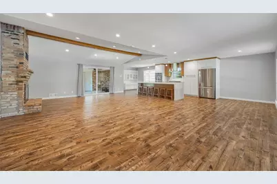 9322 Hunters Creek Drive, Dallas, TX 75243 - Photo 2