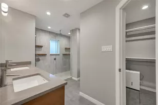 9322 Hunters Creek Dr, Dallas, TX 75243 - Photo 26
