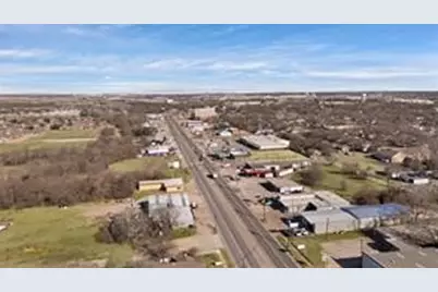 1123 N Main Street, Cleburne, TX 76033 - Photo 2