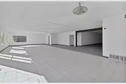 1123 N Main Street, Cleburne, TX 76033 - Photo 10