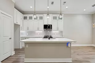 1114 E Woodin Blvd, Dallas, TX 75216 - Photo 8