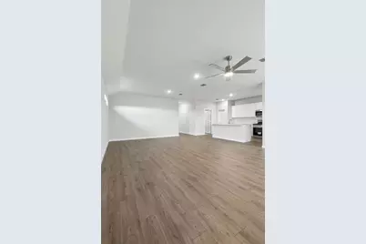 10532 Colonial Heights Lane, Fort Worth, TX 76179 - Photo 12