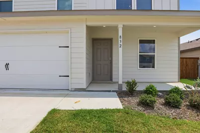 832 Eagles Nest Drive, Cleburne, TX 76031 - Photo 4