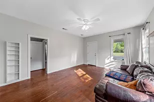 2200 Lyle Ave, Waco, TX 76708 - Photo 4