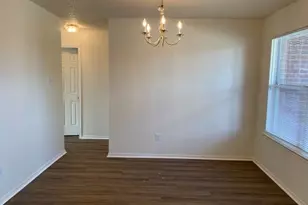 1101 Mustang Ridge Dr, Fort Worth, TX 76052 - Photo 4
