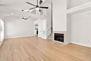 1308 Golden Gate Dr, Carrollton, TX 75007 - Photo 4