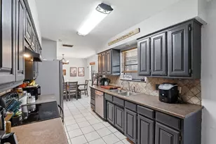 4041 Country Meadows Cir, Granbury, TX 76049 - Photo 6