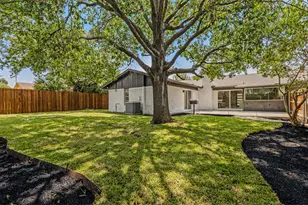 3745 Blue Trace Ln, Farmers Branch, TX 75244 - Photo 20