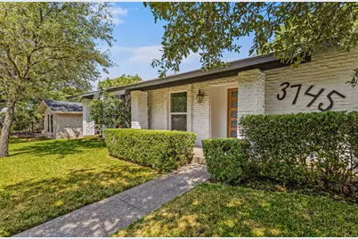 3745 Blue Trace Lane, Farmers Branch, TX 75244 - Photo 2