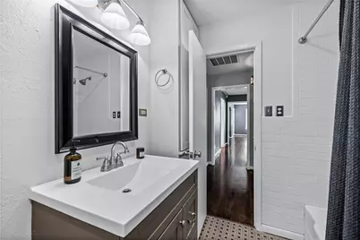 2010 Elmwood Boulevard, Dallas, TX 75224 - Photo 14