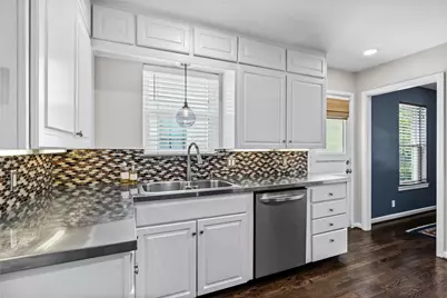 2010 Elmwood Boulevard, Dallas, TX 75224 - Photo 8