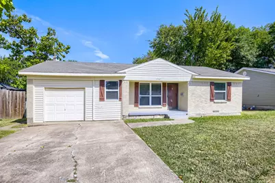 1707 Summit Street, Mesquite, TX 75149 - Photo 2