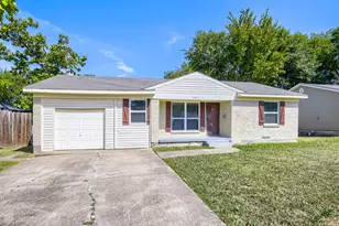 1707 Summit St, Mesquite, TX 75149 - Photo 2