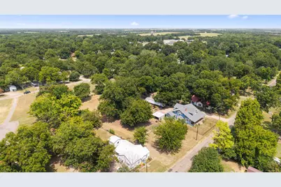 209 Pecan Street, Roxton, TX 75477 - Photo 22