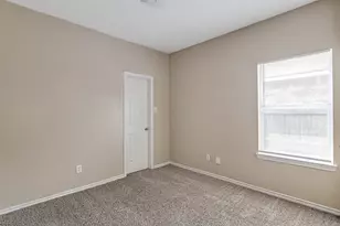 824 Walnut St, Burleson, TX 76028 - Photo 16