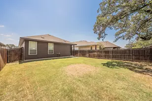 561 Concho St, Aubrey, TX 76227 - Photo 34