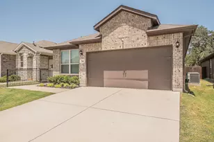 561 Concho St, Aubrey, TX 76227 - Photo 2