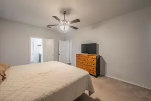 561 Concho St, Aubrey, TX 76227 - Photo 16