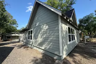 1613 N 15th St, Waco, TX 76707 - Photo 4