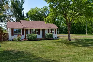 216 N Spikes Rd, Corsicana, TX 75110 - Photo 4