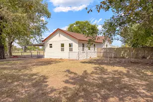 216 N Spikes Rd, Corsicana, TX 75110 - Photo 32