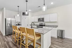 2573 Cinnamon Springs Rd, Glenn Heights, TX 75154 - Photo 8