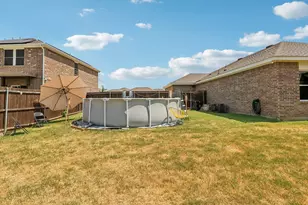 2573 Cinnamon Springs Rd, Glenn Heights, TX 75154 - Photo 24