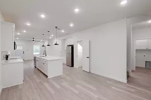 1213 Mill St, Gainesville, TX 76240 - Photo 10