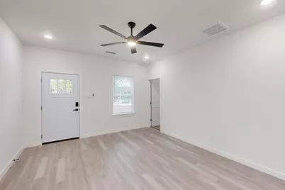 1213 Mill Street #A, Gainesville, TX 76240 - Photo 6