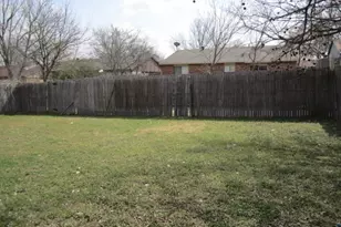 7130 Hedge Dr, Dallas, TX 75249 - Photo 10