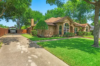 3704 Dahlia Drive, Grand Prairie, TX 75052 - Photo 1