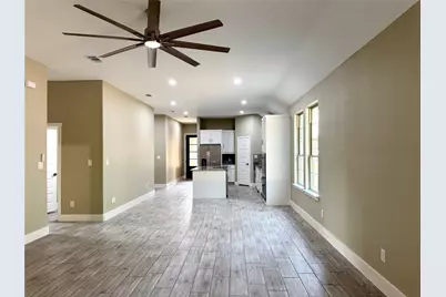 1093 Oak Ridge Drive, Oak Ridge, TX 75160 - Photo 10
