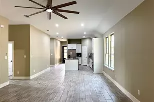 1093 Oak Ridge Dr, Oak Ridge, TX 75160 - Photo 10
