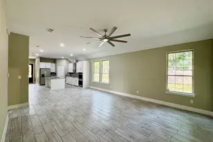 1093 Oak Ridge Dr, Oak Ridge, TX 75160 - Photo 12