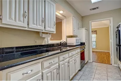 5705 Royal Club Drive, Arlington, TX 76017 - Photo 10