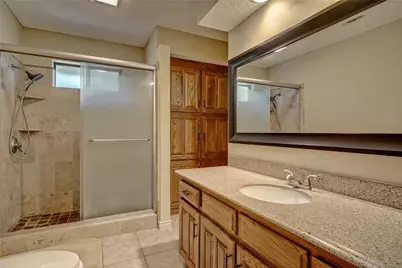 5705 Royal Club Drive, Arlington, TX 76017 - Photo 16