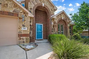 102 Briarstone Dr, Alvarado, TX 76009 - Photo 34